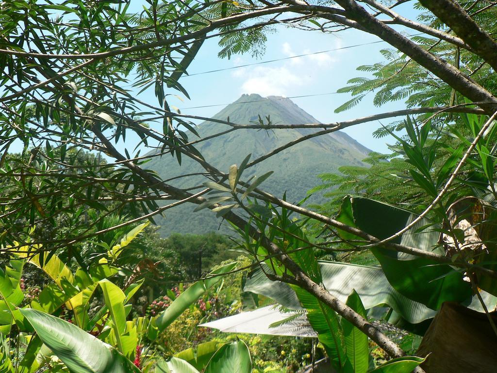 Hotel Roca Negra Del Arenal La Fortuna Exterior foto