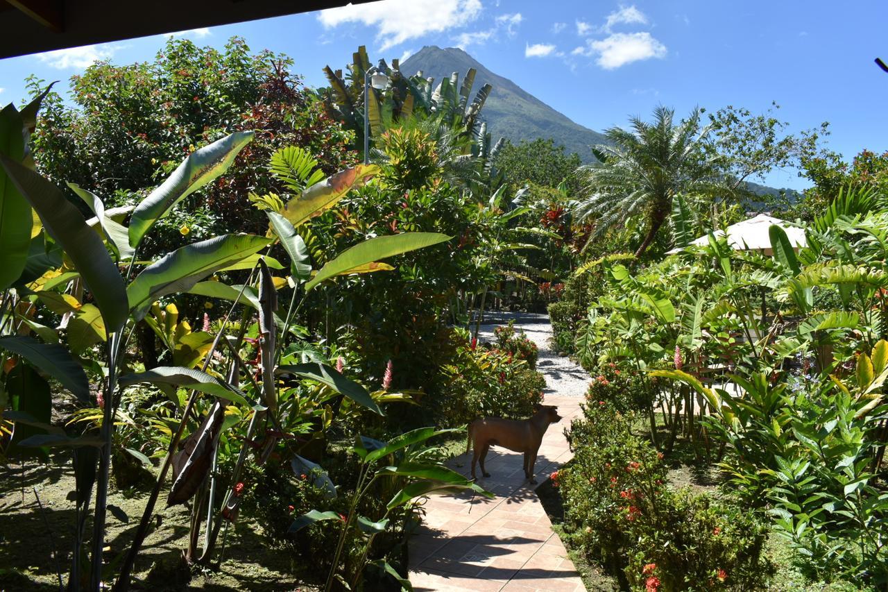 Hotel Roca Negra Del Arenal La Fortuna Exterior foto